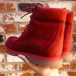 Timberland Women’s Limited Release Ruby Red Boots size 7.5 NWOT